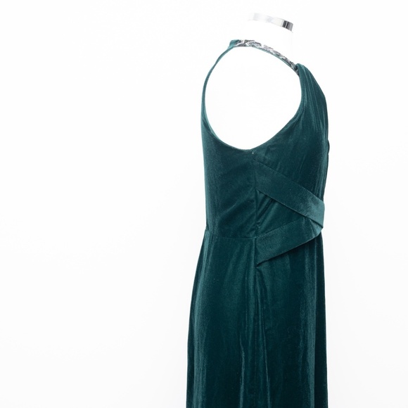Lauren Ralph Lauren. Women's Velvet Beaded Halter Gown. - Picture 8 of 13